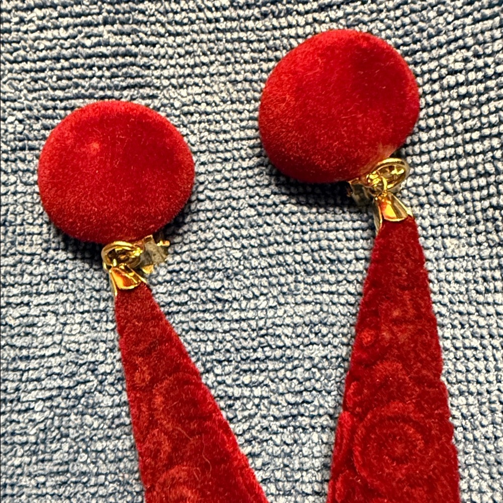 Elegant Garnet Red Drop Earrings - Picture 3 of 5